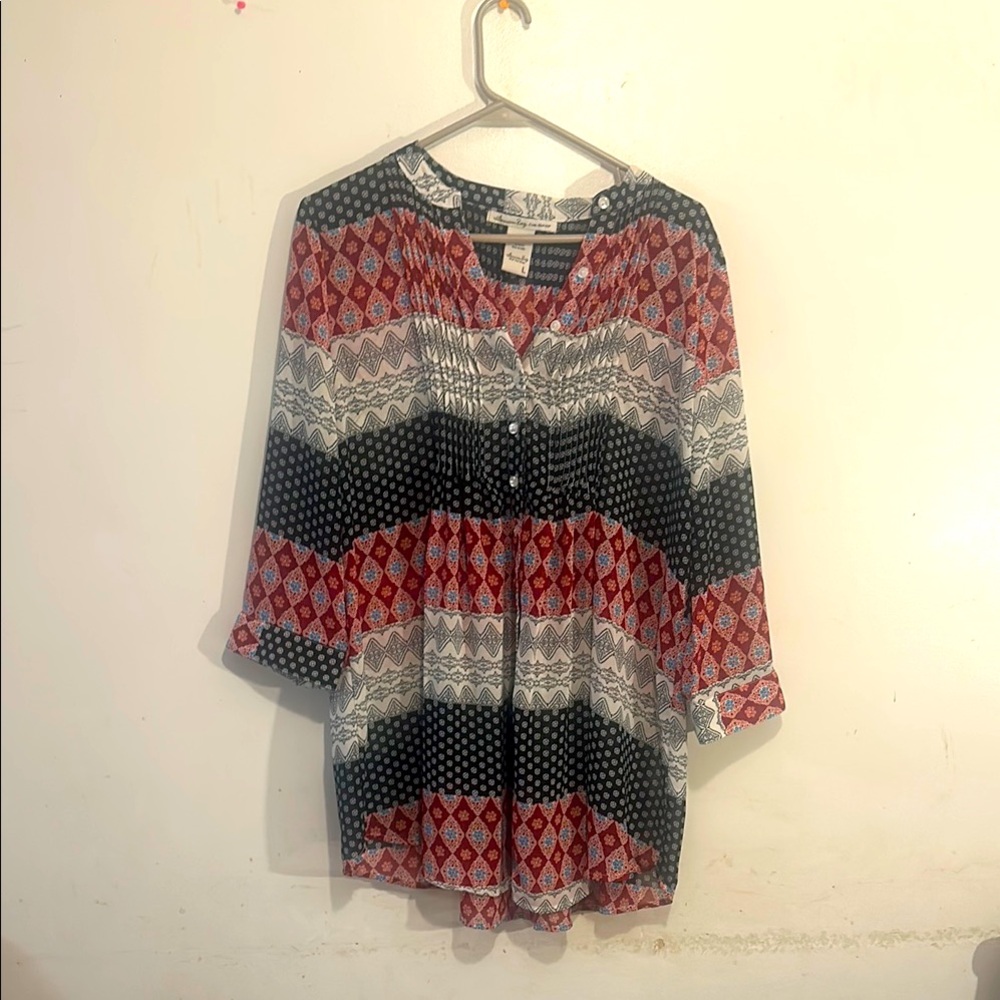 American Rag Red and Black Graphic Blouse with Mandarin Collar Sz L